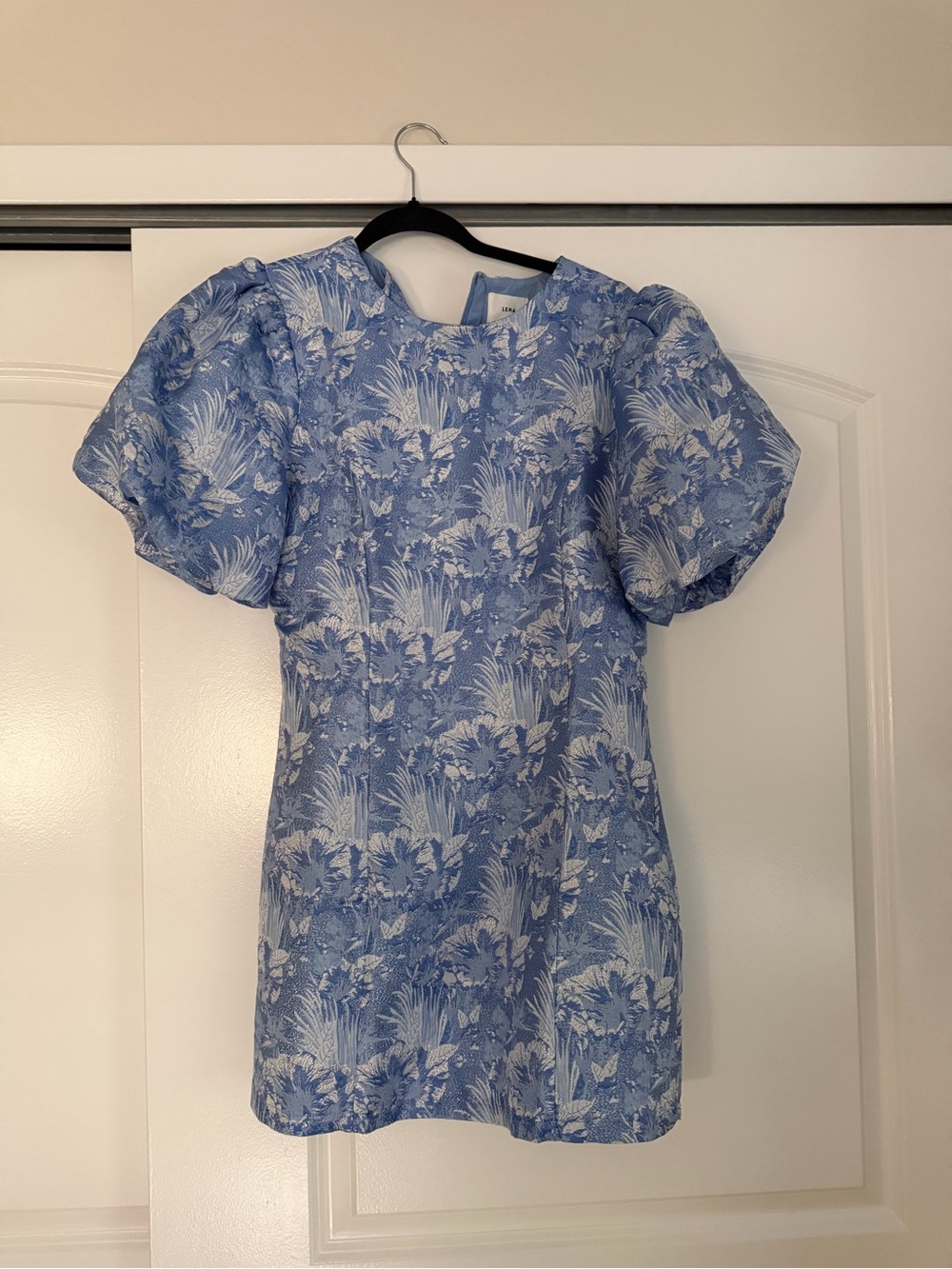 Lena Blue and White Floral Puff-Sleeve Dress